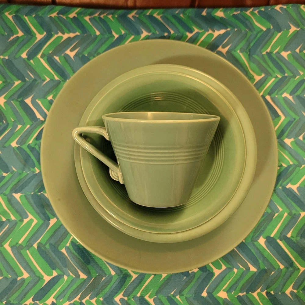 Vintage Harlequin by Homer Laughlin 5-Piece Place Setting ~ Turquoise ~ Blue ~